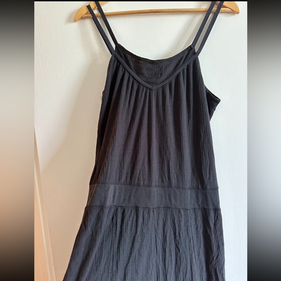 Hurley Black Drop Waist Beach Strappy Classic Maxi Dress Size Medium EUC - Picture 6 of 9